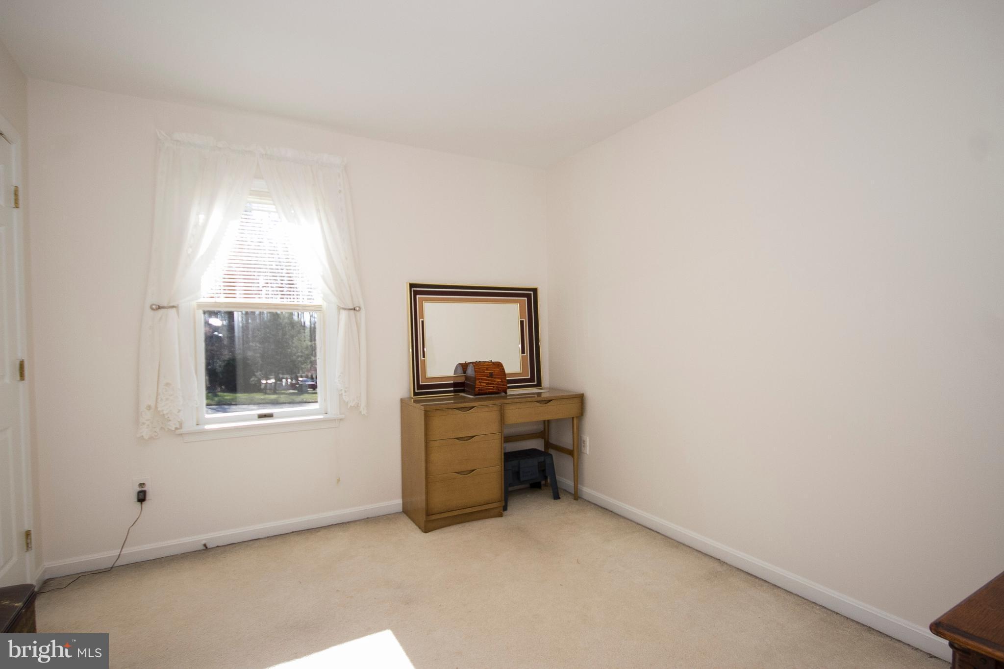 12710 Lee Ben Road Kingsville, MD 21087 - Photo 20 of 27 Bedroom