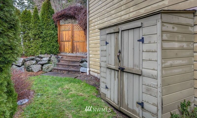 926 19th Street Bellingham, WA 98225 - Photo 22 of 25