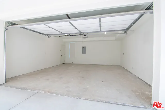 $3,795 | 5038 1/2 Riverton Avenue, North Hollywood, CA 91601