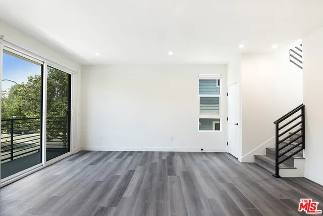 $3,795 | 5038 1/2 Riverton Avenue, North Hollywood, CA 91601