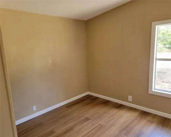 $1,380 | 305 Cedar Drive, Caldwell, TX 77836