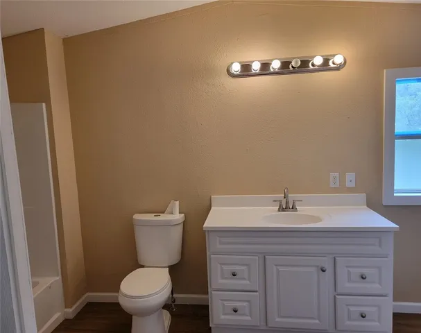 $1,380 | 305 Cedar Drive, Caldwell, TX 77836