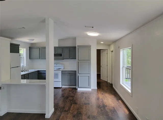 $1,380 | 305 Cedar Drive, Caldwell, TX 77836