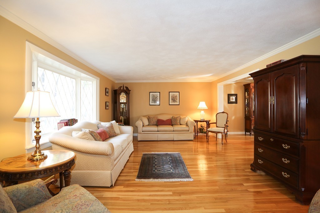 30 Rambling Road Sudbury, MA 01776 - Photo 4 of 21