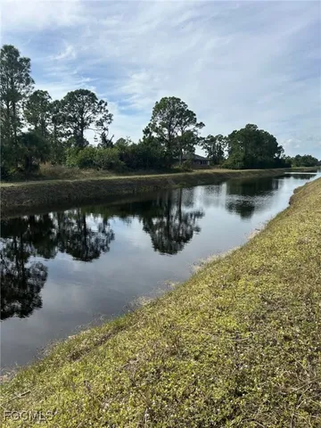$18,900 | 1250 Hudson Street East, Lehigh Acres, FL 33974