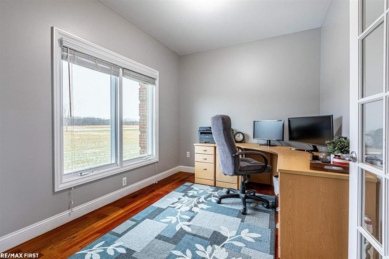 8730 Division Road Columbus, MI 48063 - Photo 5 of 39 50062444-4.JPG
