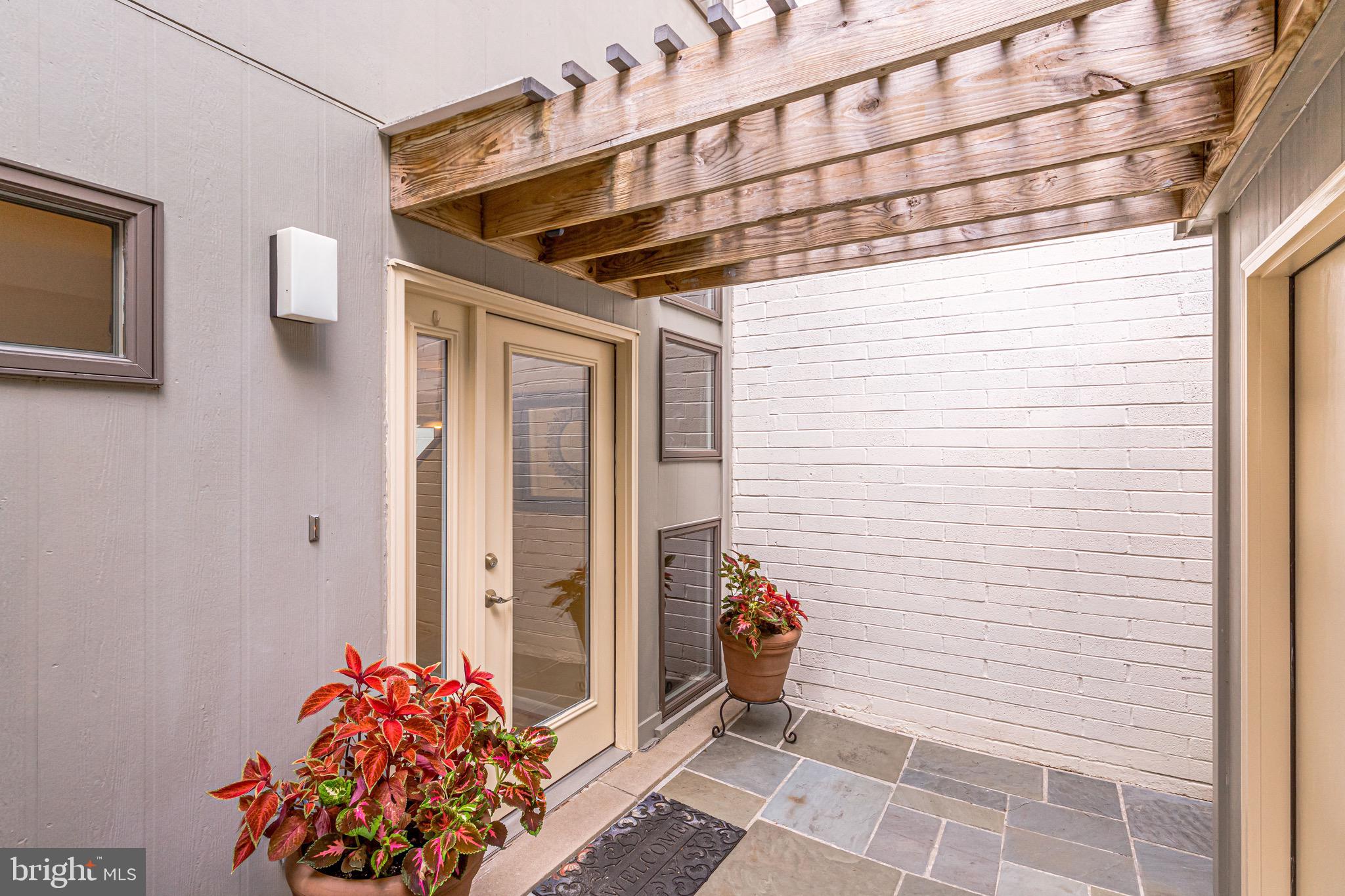 1604 Waters Edge Lane Reston, VA 20190 - Photo 11 of 76