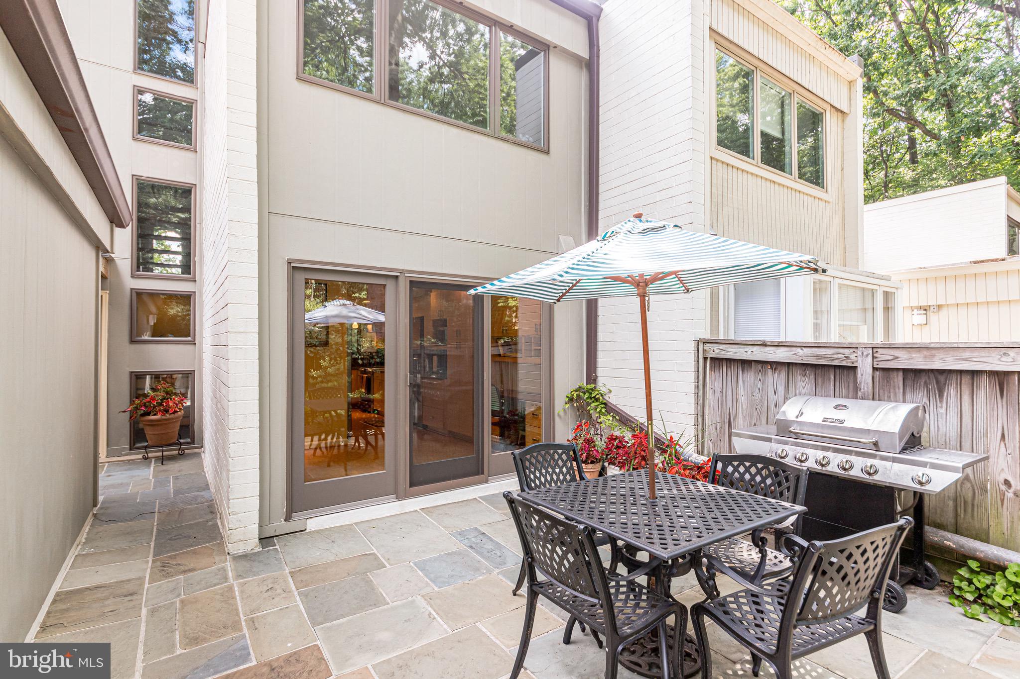 1604 Waters Edge Lane Reston, VA 20190 - Photo 7 of 76