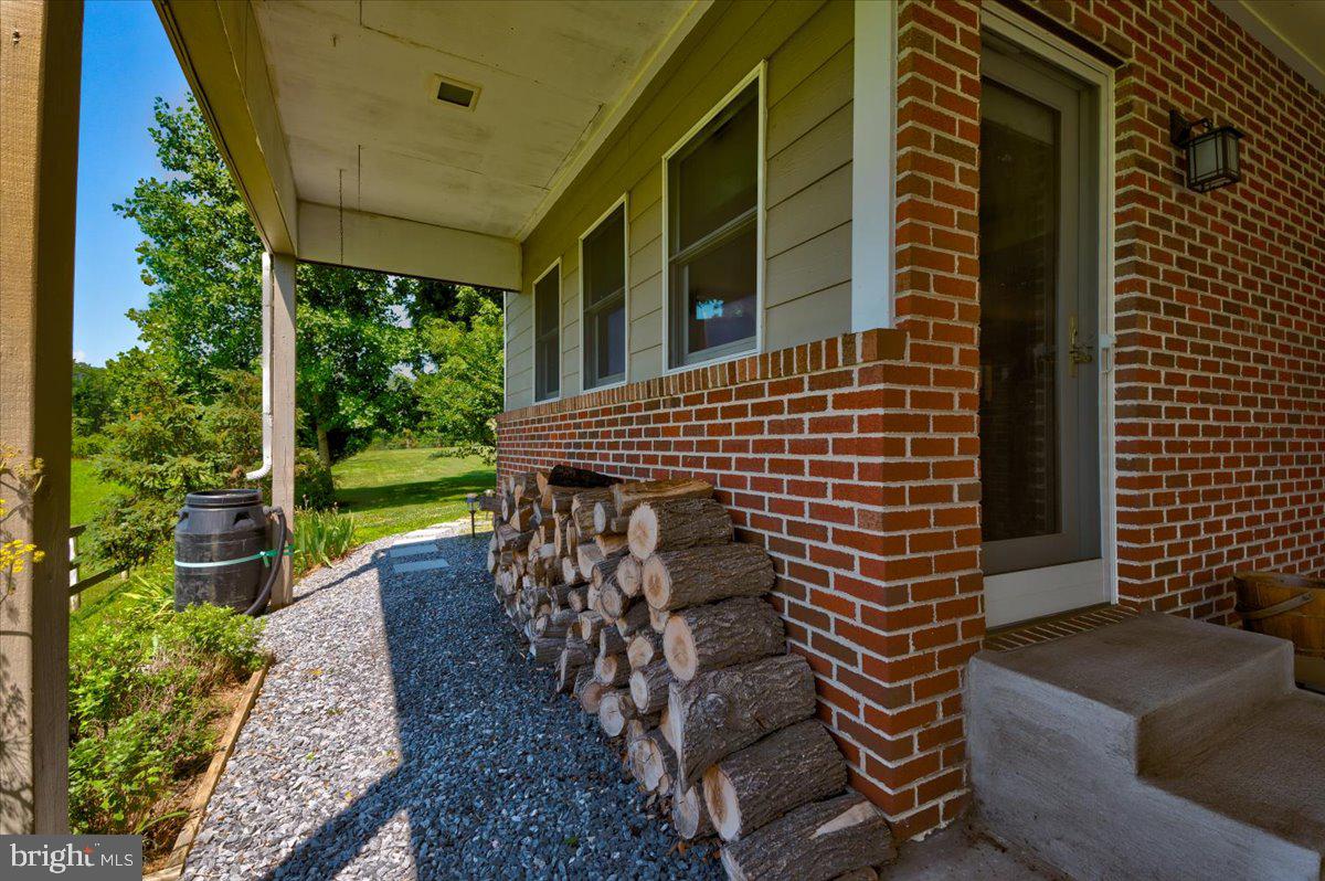 8108 Rocky Springs Road Frederick, MD 21702 - Photo 8 of 59 Gallery Image 8