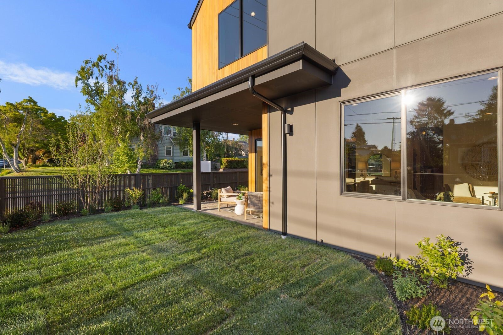 3305 South Hanford Street Seattle, WA 98144 - Photo 25 of 28