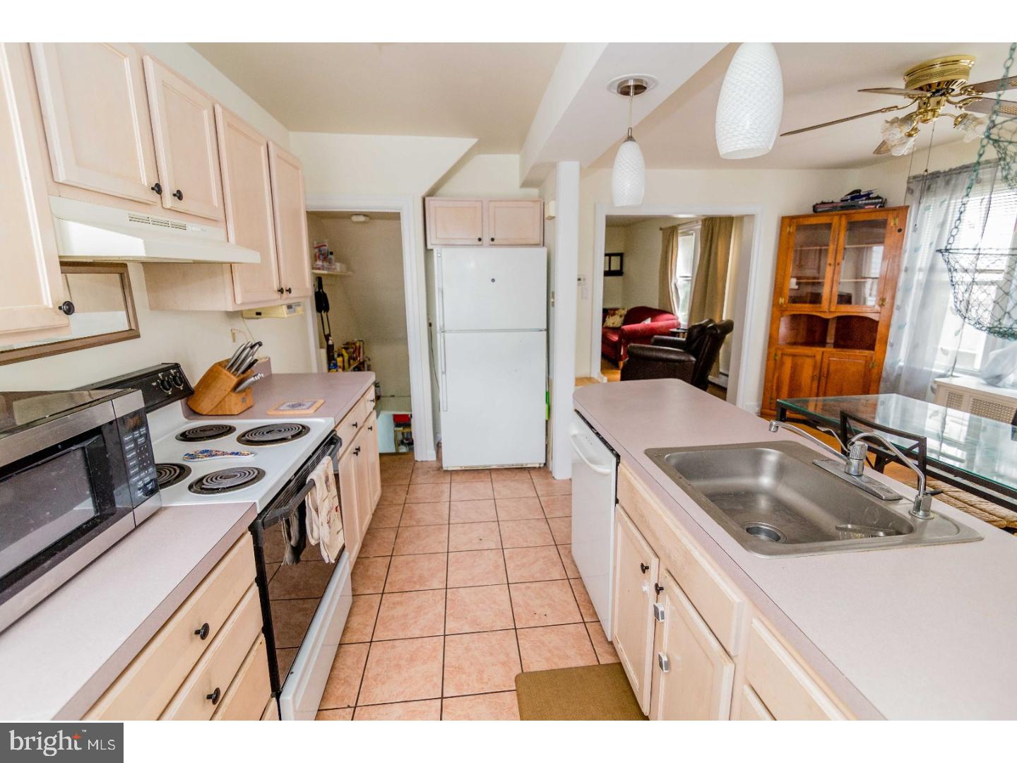 532 Wales Road Havertown, PA 19083 - Photo 12 of 25