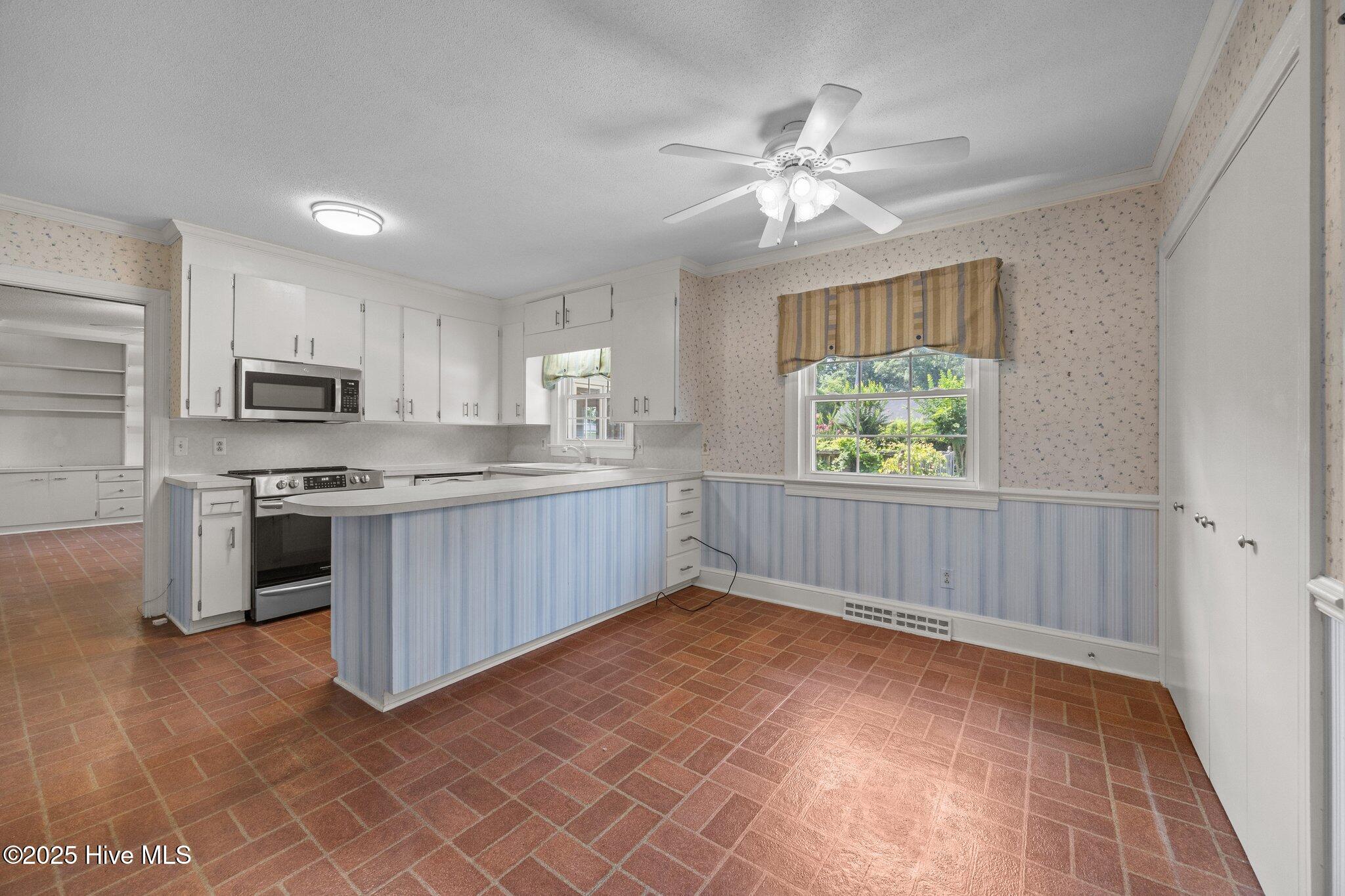 1902 York Street Kinston, NC 28504 - Photo 12 of 54 42-web-or-mls-IMG_5309