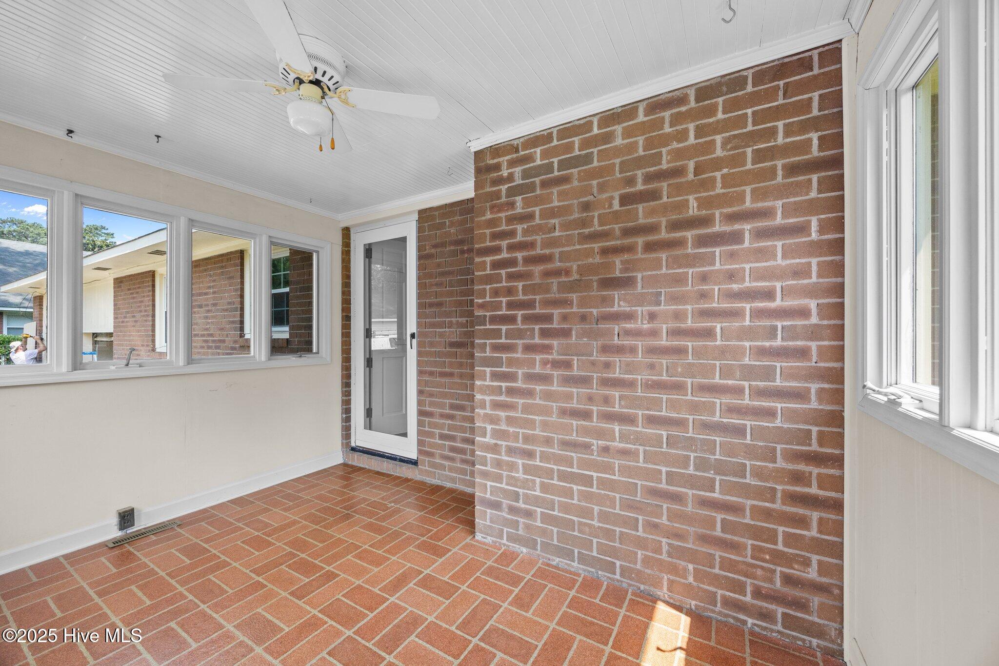 1902 York Street Kinston, NC 28504 - Photo 18 of 54 37-web-or-mls-IMG_5288