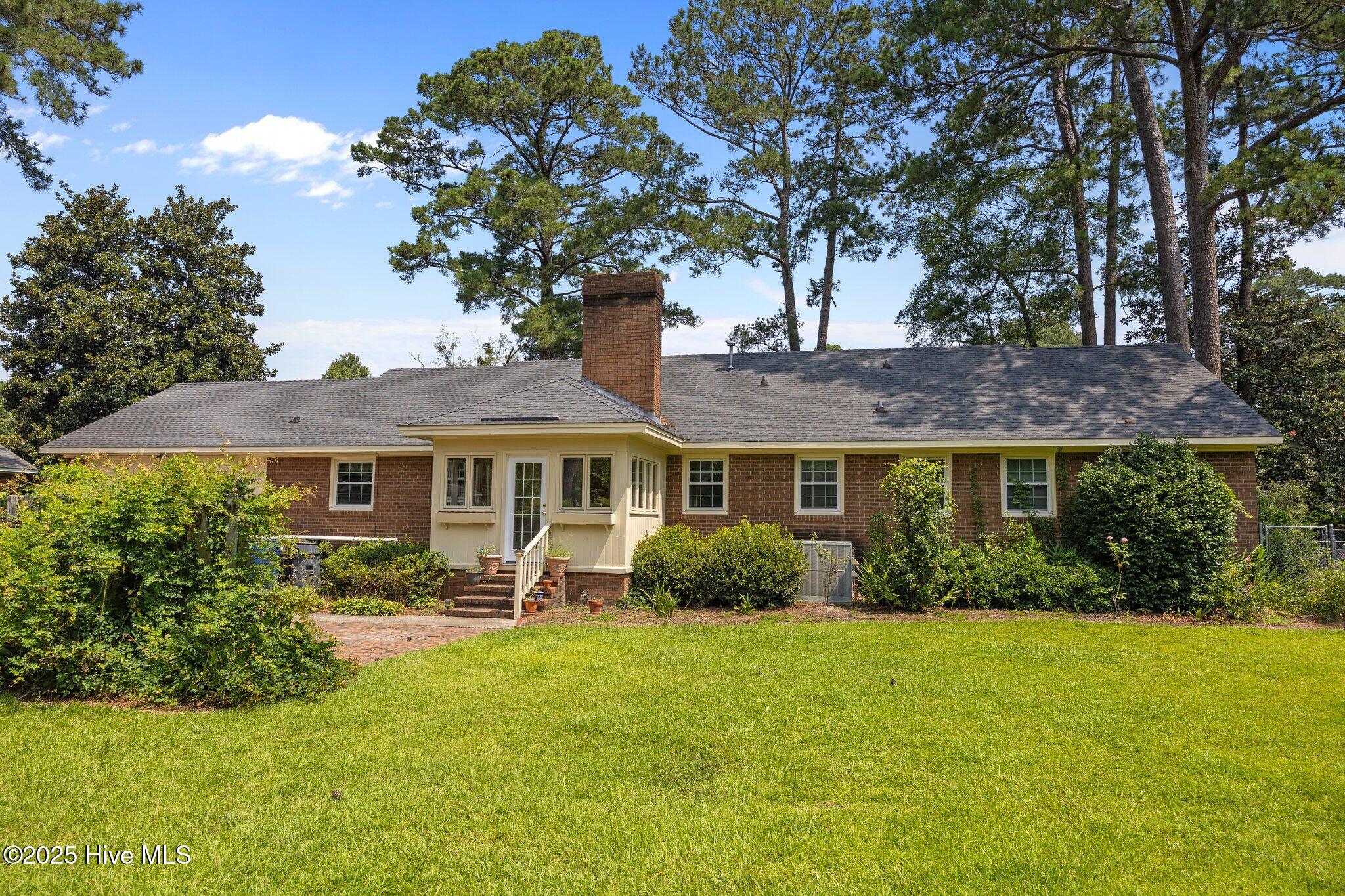 1902 York Street Kinston, NC 28504 - Photo 43 of 54 46-web-or-mls-IMG_5322