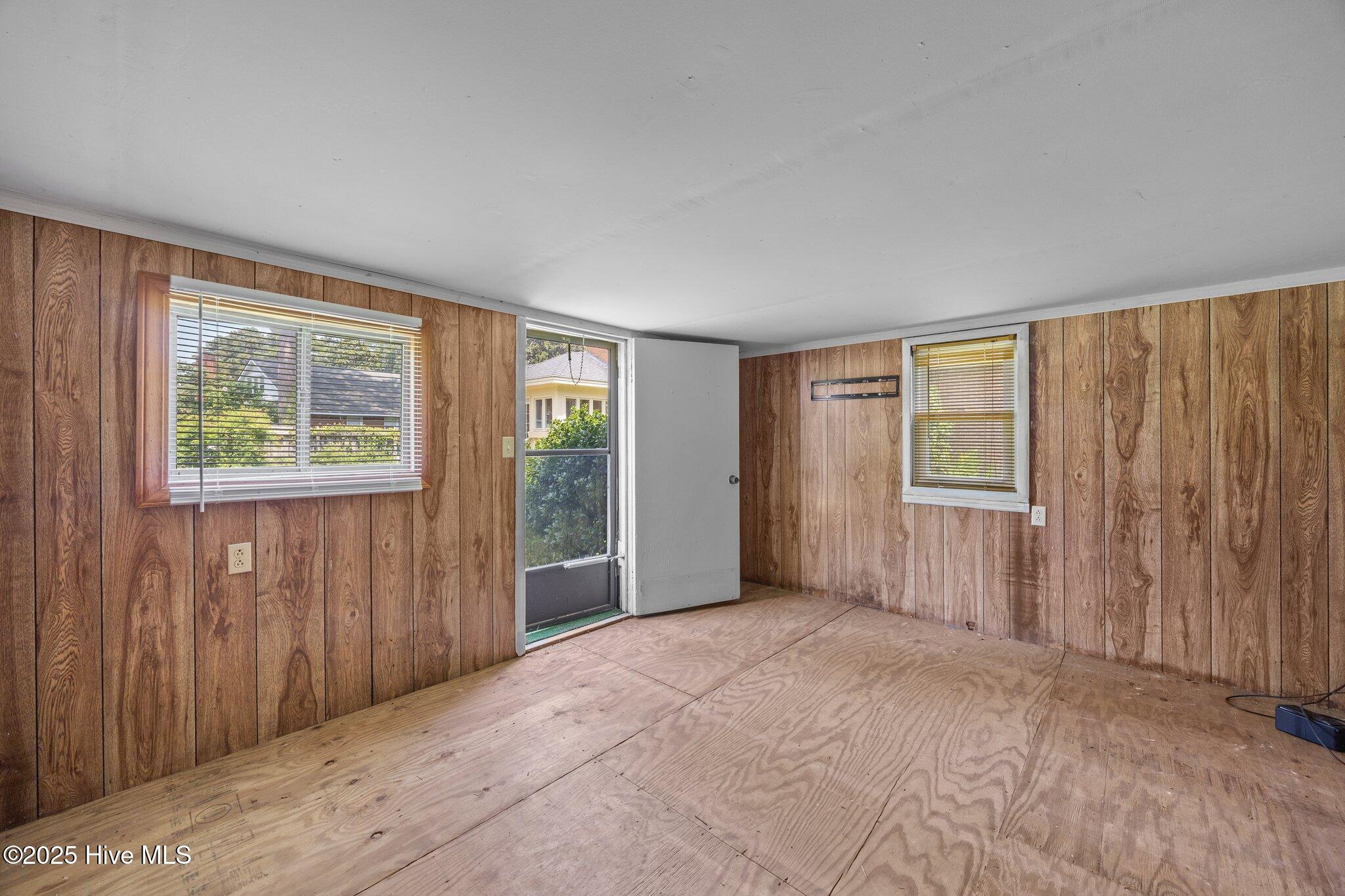 1902 York Street Kinston, NC 28504 - Photo 48 of 54 shed interior