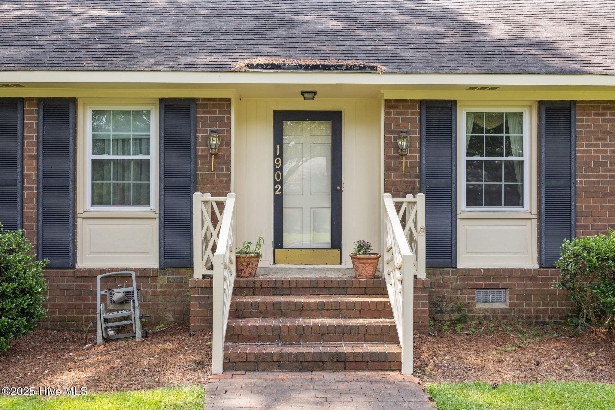 1902 York Street Kinston, NC 28504 - Photo 54 of 54 55-web-or-mls-IMG_5352