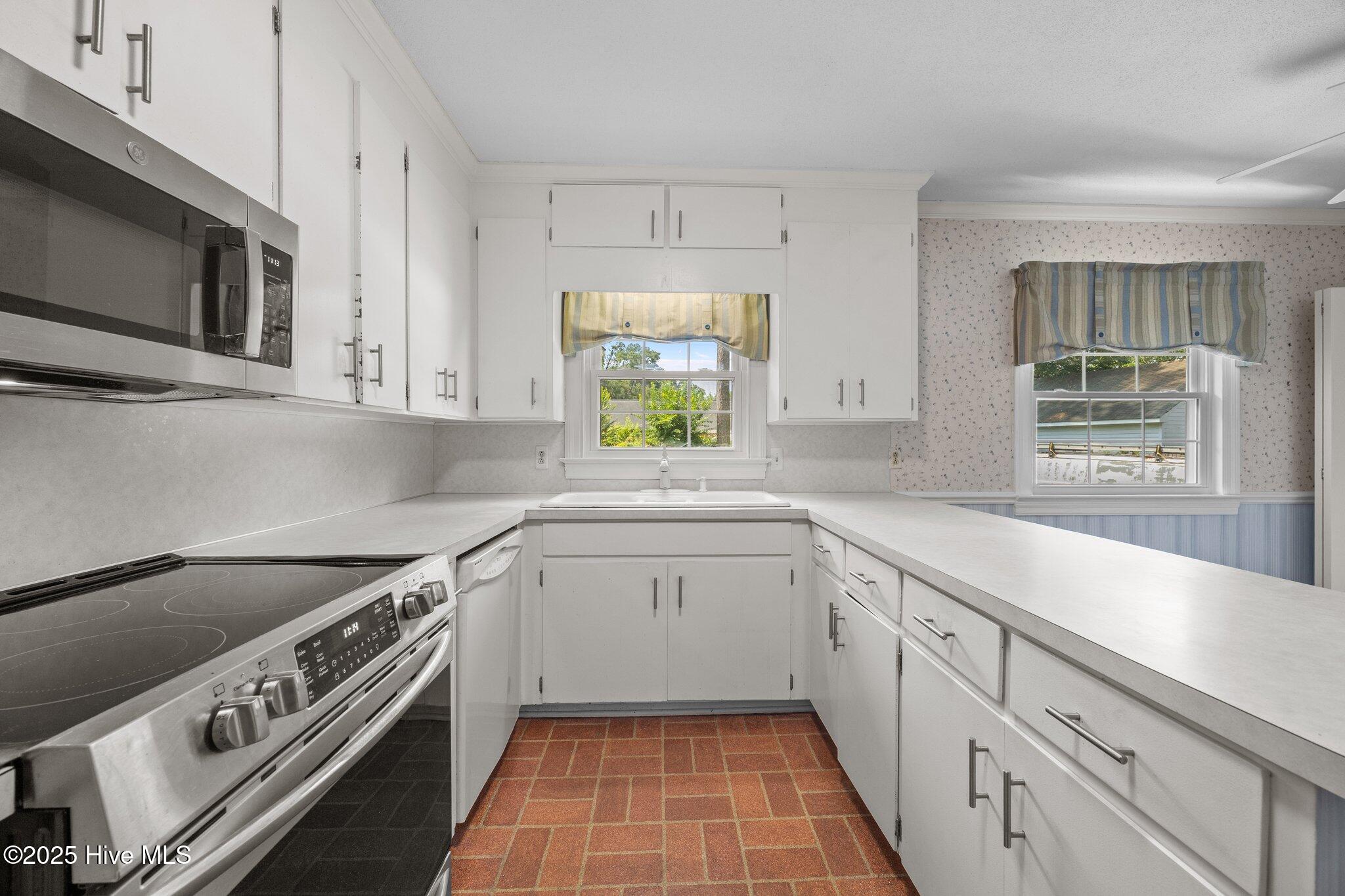 1902 York Street Kinston, NC 28504 - Photo 10 of 54 38-web-or-mls-IMG_5297