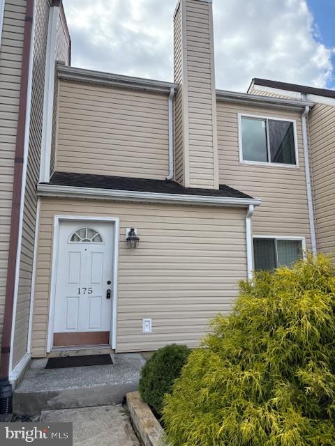 175 Valley Circle Newark, DE 19711 - Photo 1 of 17