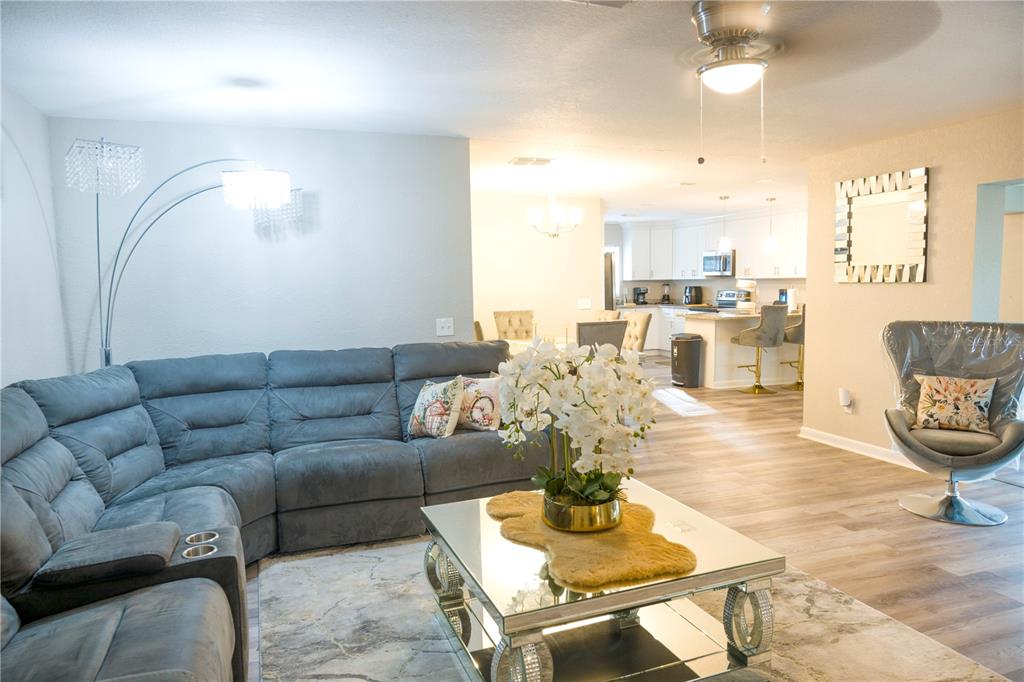 1504 Hallam Drive Lakeland, FL 33813 - Photo 24 of 34 a living room with furniture