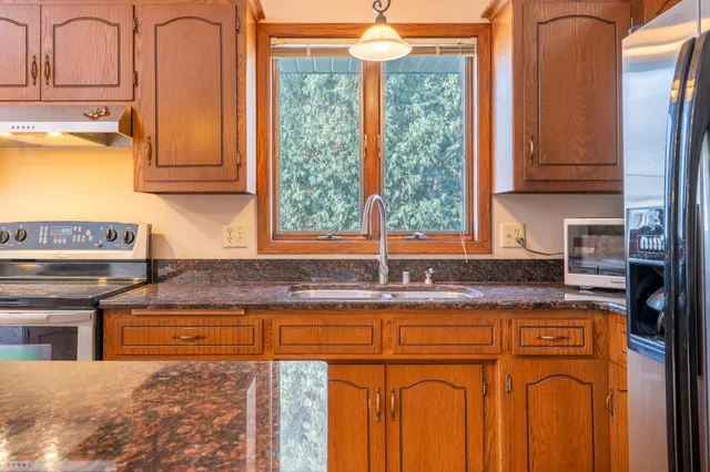 $349,900 | 1201 South Irma Street, Appleton, WI 54915