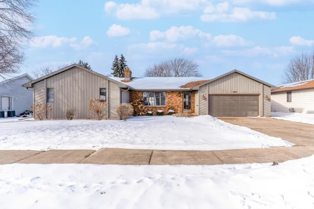$349,900 | 1201 South Irma Street, Appleton, WI 54915