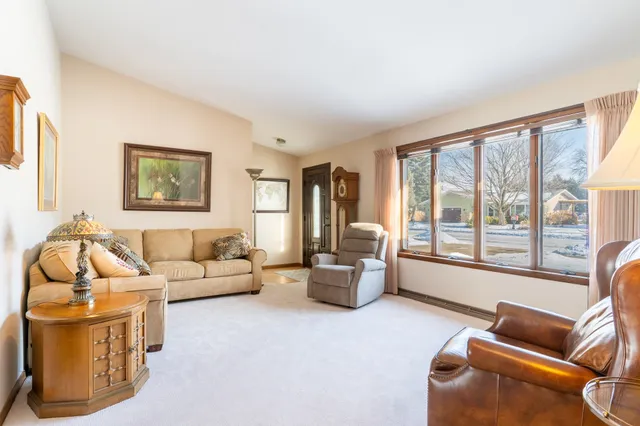 $349,900 | 1201 South Irma Street, Appleton, WI 54915