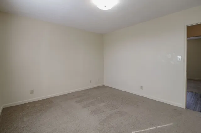 $880 | 284 Northridge Drive, Unit 2, Clarksville, TN 37042