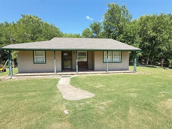 $475,000 | 288 County Road 4430, Whitewright, TX 75491