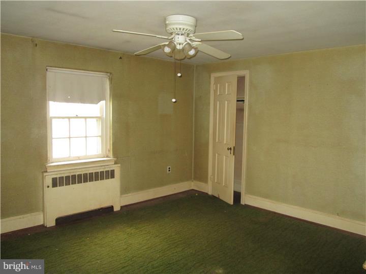 10850 Ellicott Road Philadelphia, PA 19154 - Photo 8 of 10 Bedroom 2