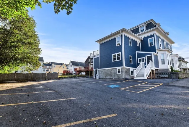 $599,000 | 62 Chestnut Street, Unit 2, Saugus, MA 01906