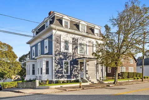$599,000 | 62 Chestnut Street, Unit 2, Saugus, MA 01906