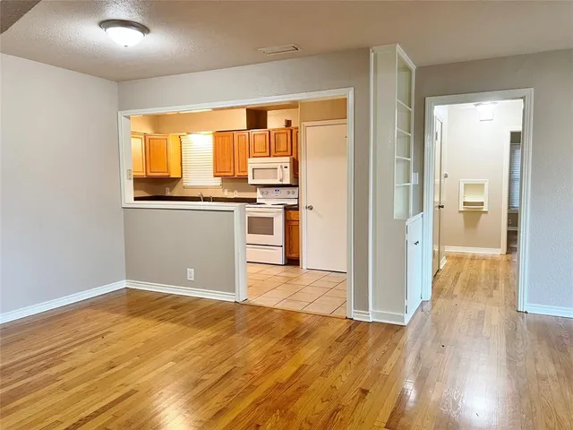 $1,795 | 106 Monticello Drive, Waxahachie, TX 75165