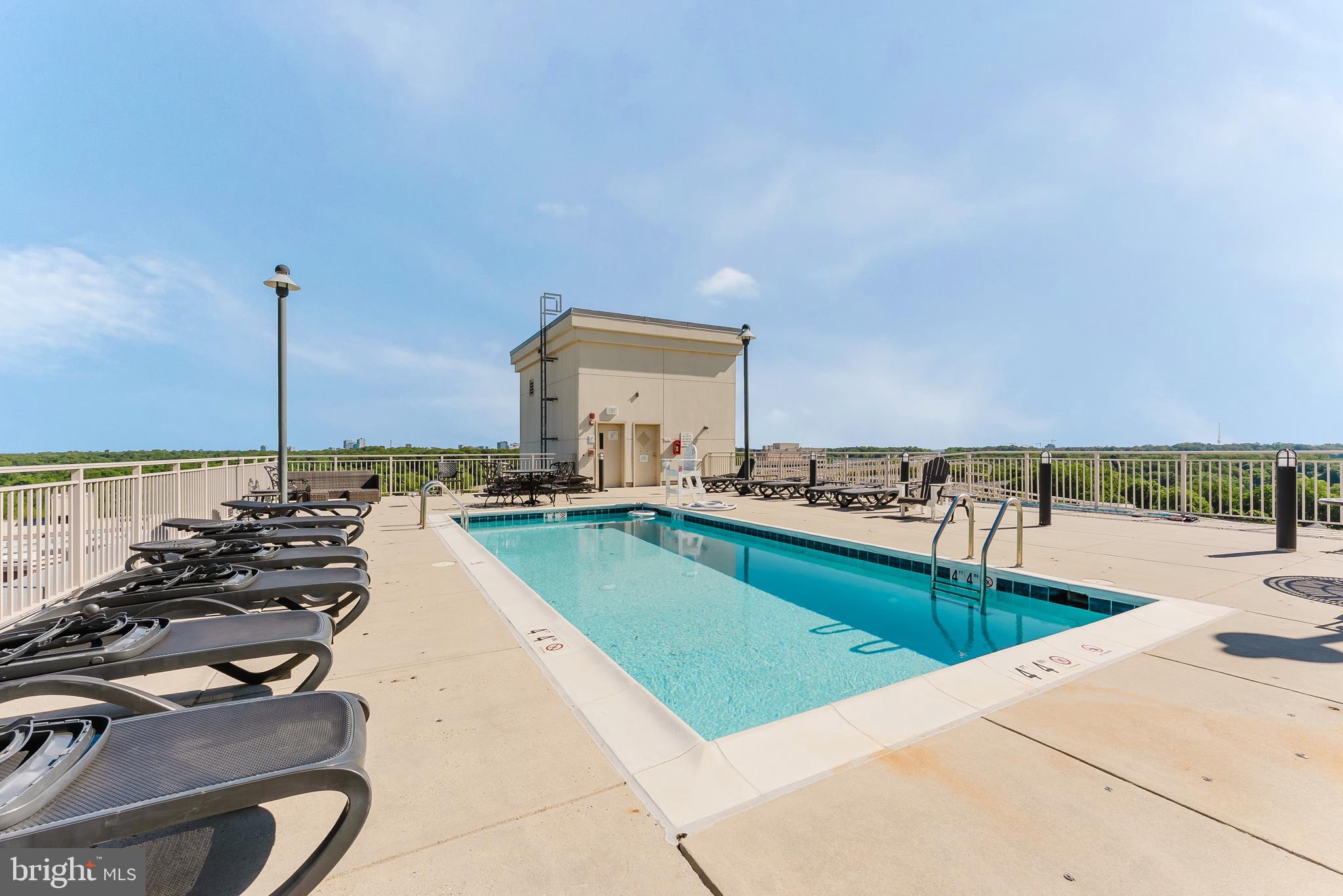 2726 Gallows Road, Unit 202 Vienna, VA 22180 - Photo 14 of 39