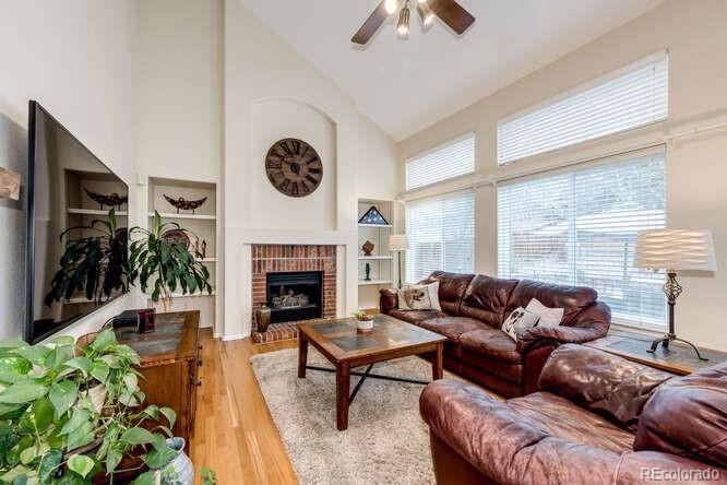9971 Silver Maple Road Highlands Ranch, CO 80129 - Photo 4 of 40 Gallery Image 4