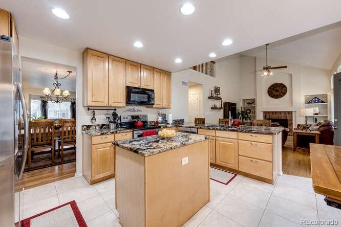 9971 Silver Maple Road Highlands Ranch, CO 80129 - Photo 9 of 40 Gallery Image 9