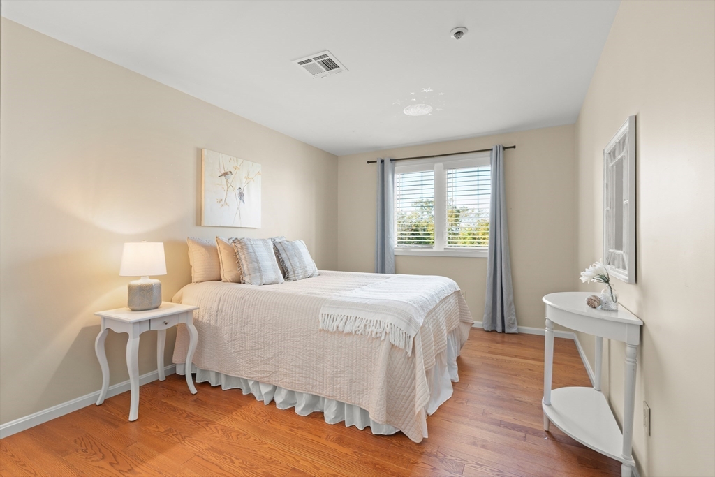 38 Dunham Road, Unit 204 Beverly, MA 01915 - Photo 14 of 27