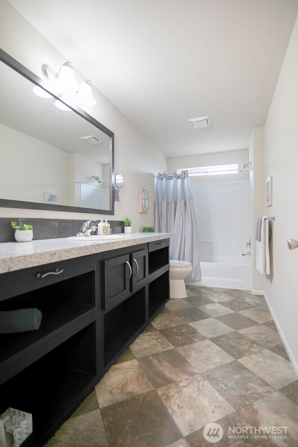 721 Robertson Road Longview, WA 98632 - Photo 19 of 40 Gallery Image 19