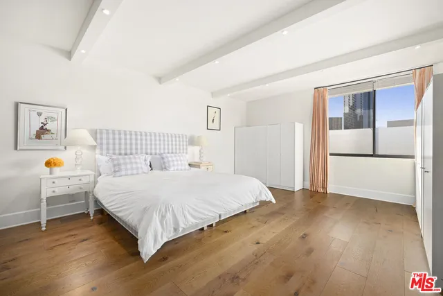 $2,150,000 | 211 South Spalding Drive, Unit 109S, Beverly Hills, CA 90212