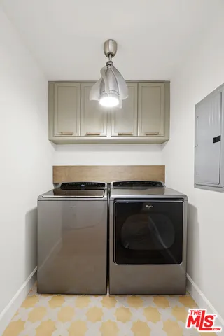 $2,150,000 | 211 South Spalding Drive, Unit 109S, Beverly Hills, CA 90212