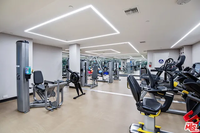 $2,150,000 | 211 South Spalding Drive, Unit 109S, Beverly Hills, CA 90212