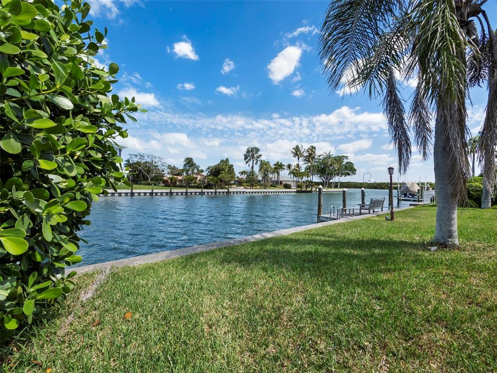 741 Old Compass Road Longboat Key, FL 34228 - Photo 37 of 51