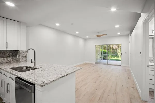 $2,150 | 4450 Botanical Pl Circle, Unit 6, Naples, FL 34112