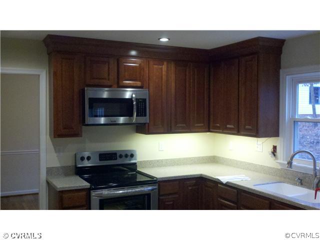 10220 Falconbridge Drive Henrico, VA 23238 - Photo 5 of 9 Kitchen