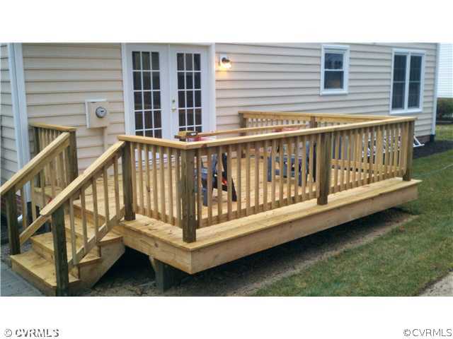 10220 Falconbridge Drive Henrico, VA 23238 - Photo 7 of 9 Patio/Deck