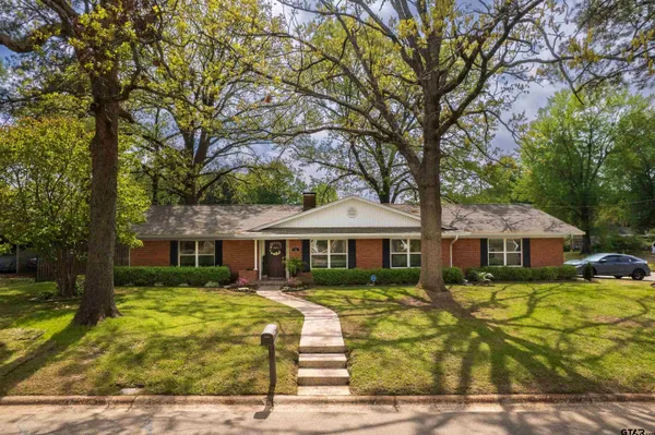 $329,000 | 11 Lambeth Circle, Texarkana, TX 75503