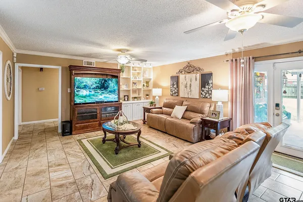 $329,000 | 11 Lambeth Circle, Texarkana, TX 75503