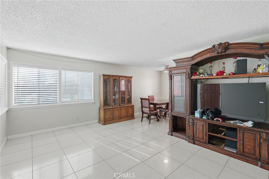 38893 Juniper Tree Road Palmdale, CA 93551 - Photo 17 of 41