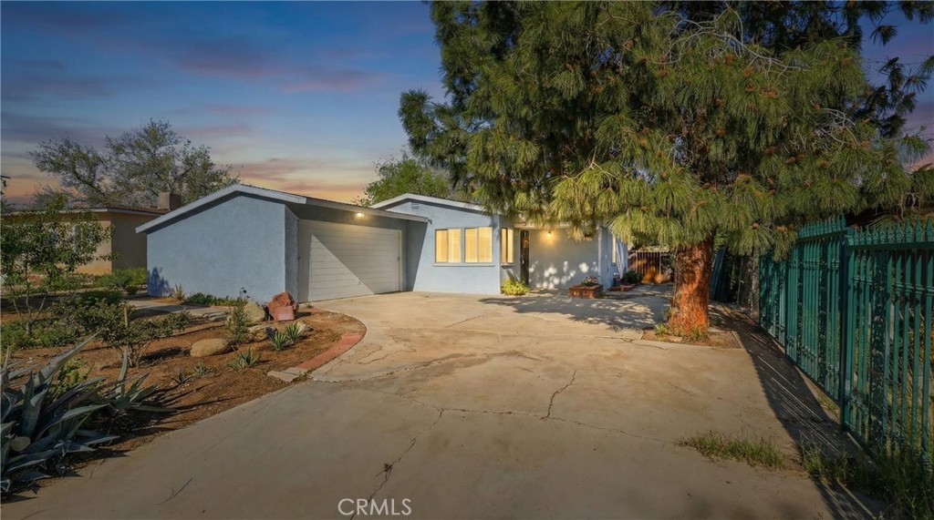 38893 Juniper Tree Road Palmdale, CA 93551 - Photo 2 of 41