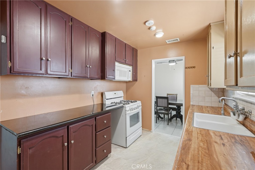 38893 Juniper Tree Road Palmdale, CA 93551 - Photo 21 of 41