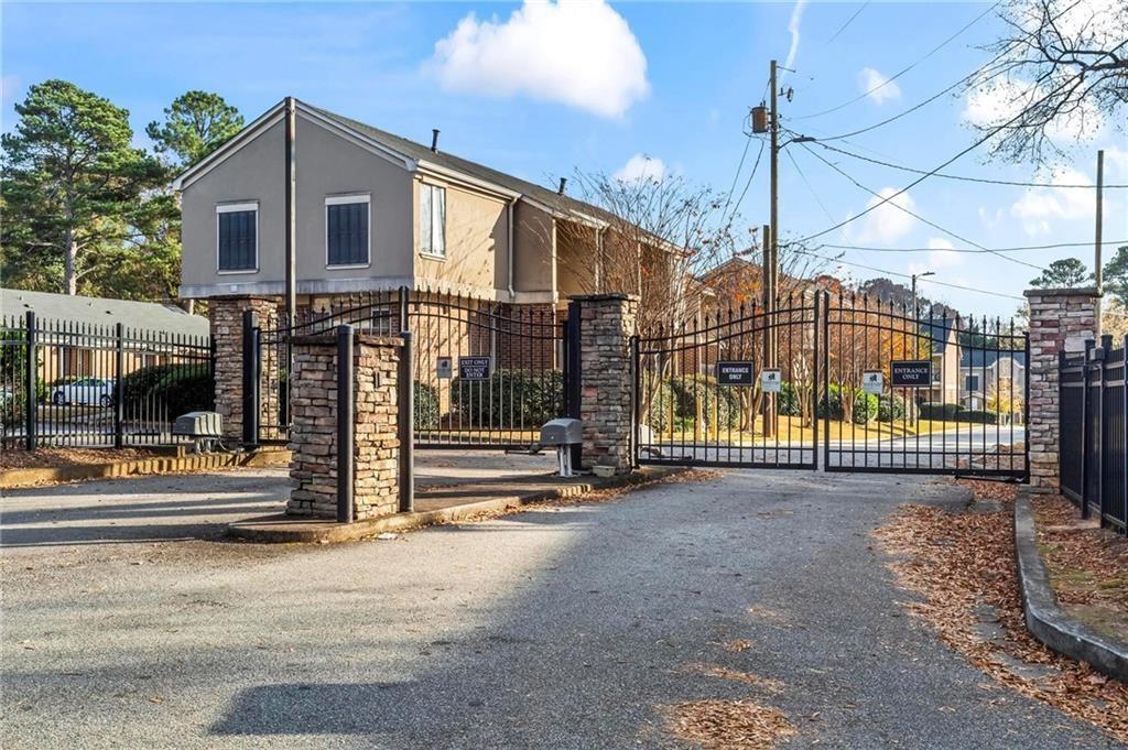 3301 Henderson Mill Road, Unit U1 Atlanta, GA 30341 - Photo 30 of 33